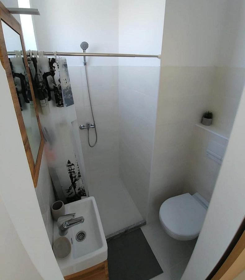 Apartmani Valuna Privlaka  Exterior foto